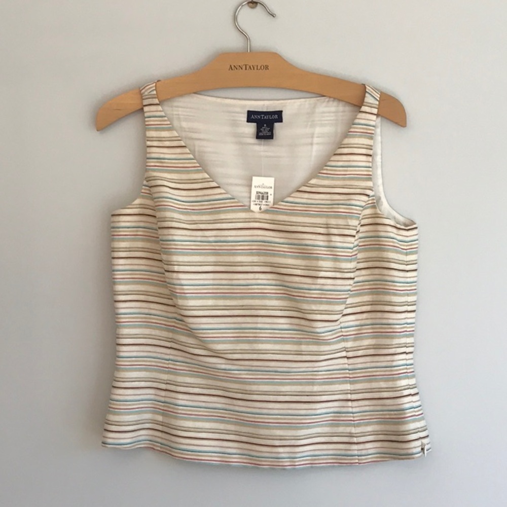 Ann Taylor fitted linen/silk sleeveless top.